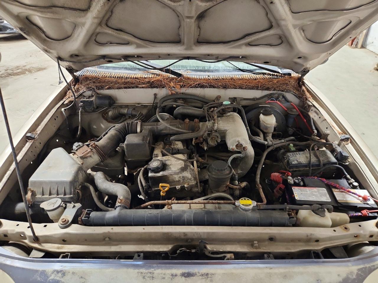 2002 TOYOTA Tacoma VIN 5TEWM72N12Z006697 photo 11