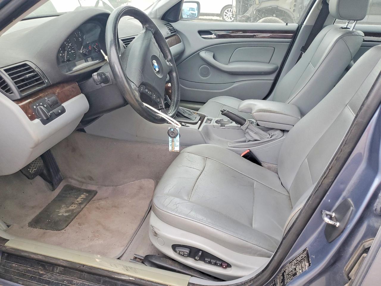 2004 BMW 3 series VIN WBAEU334X4PR10825 photo 7