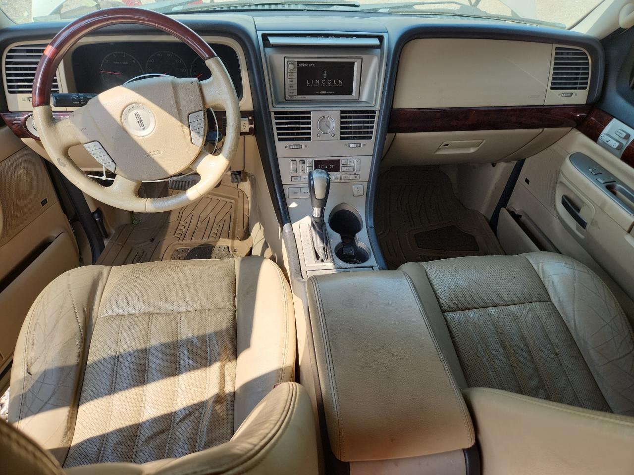 2005 Lincoln Aviator VIN 5LMEU68H65ZJ19092 photo 8