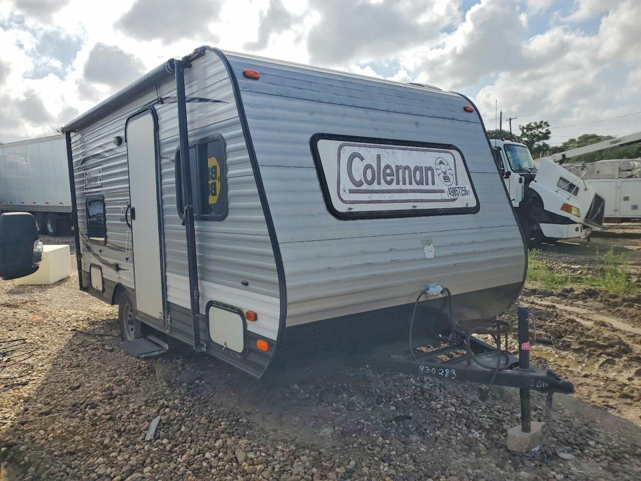 2017 COLEMAN Travel tra VIN 4YDT15B18HH930283 photo 1