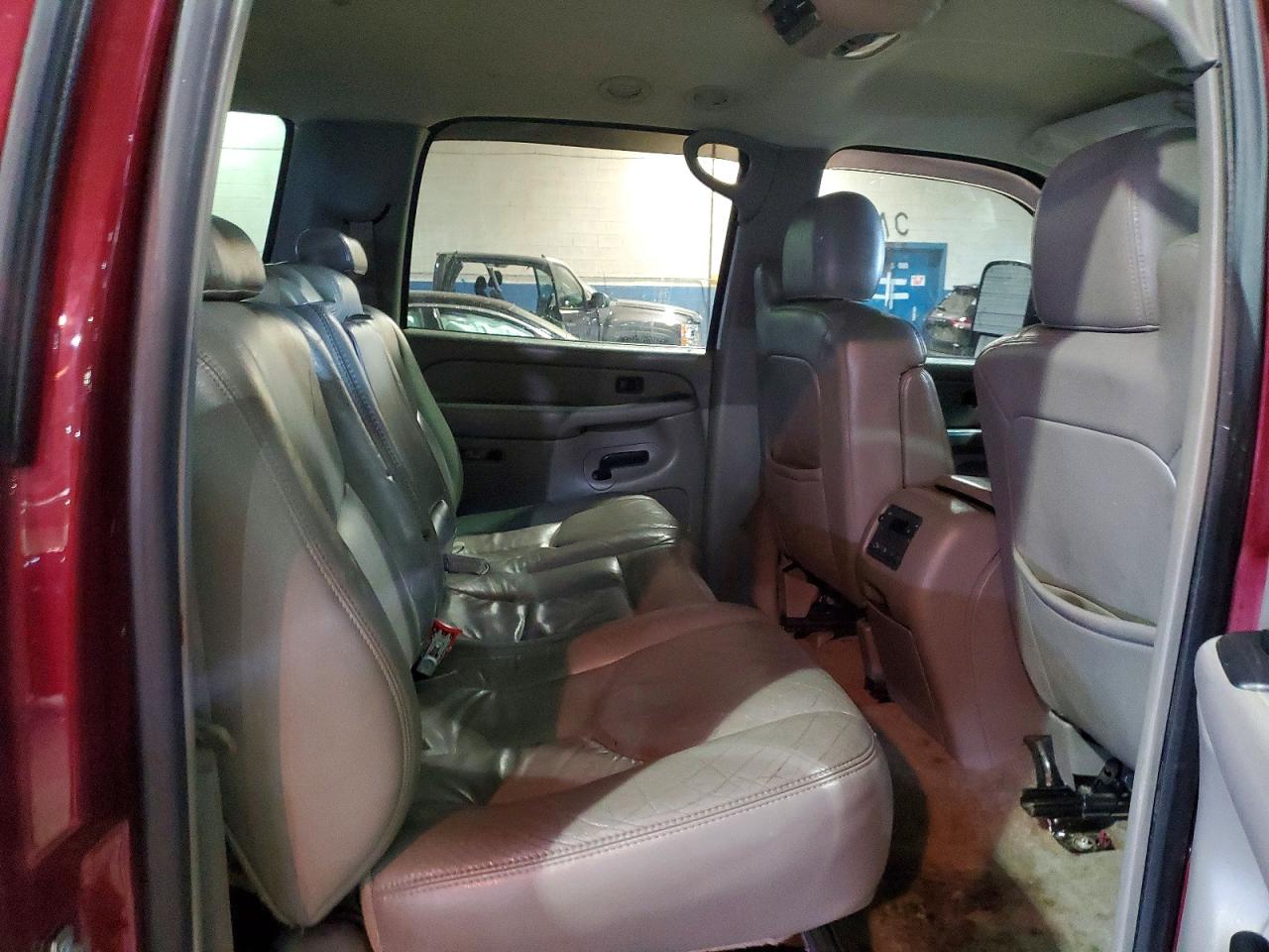 2004 Chevrolet Suburban VIN 3GNFK16Z84G233407 photo 11
