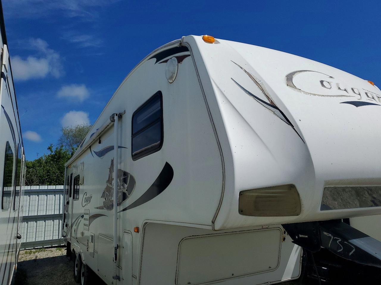 2009 KEYSTONE Trailer VIN 4YDF2762X92504737 photo 9