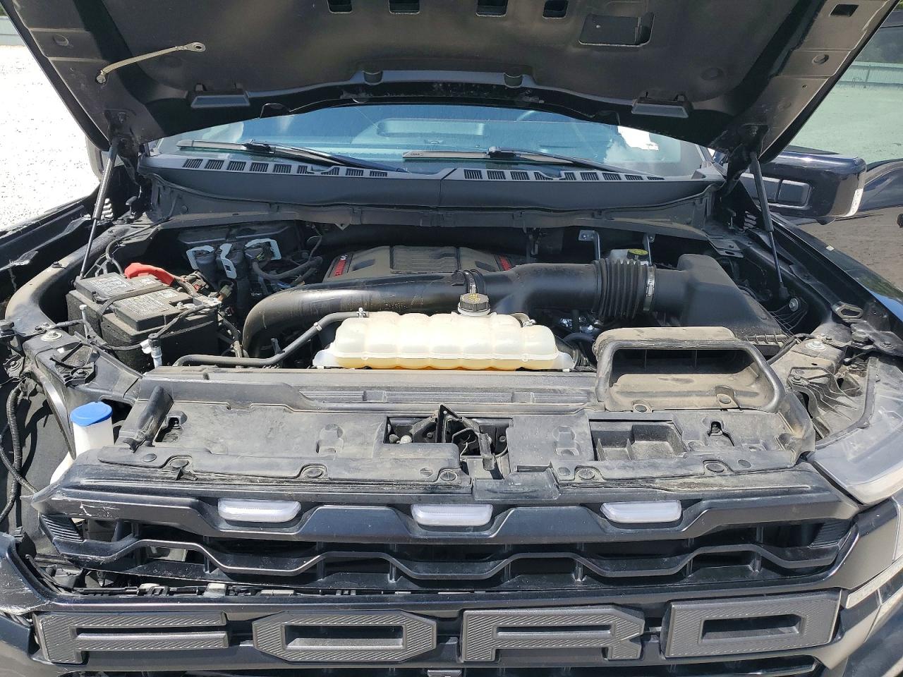 2025 Ford F150 VIN 1FTFW1RG9SFA23940 photo 11