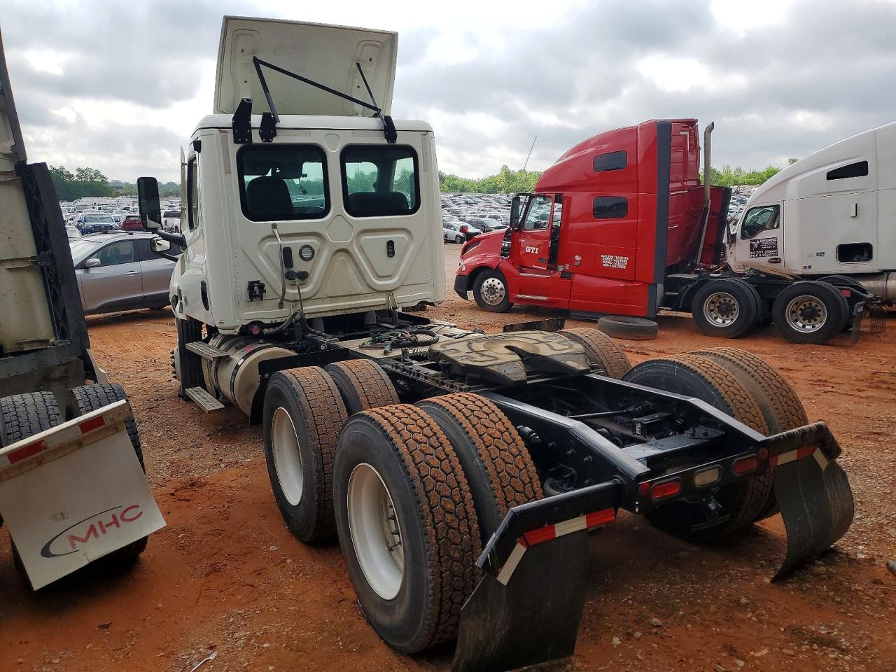 2023 FREIGHTLINER All other VIN 3AKJHLDV1PSNS4476 photo 3