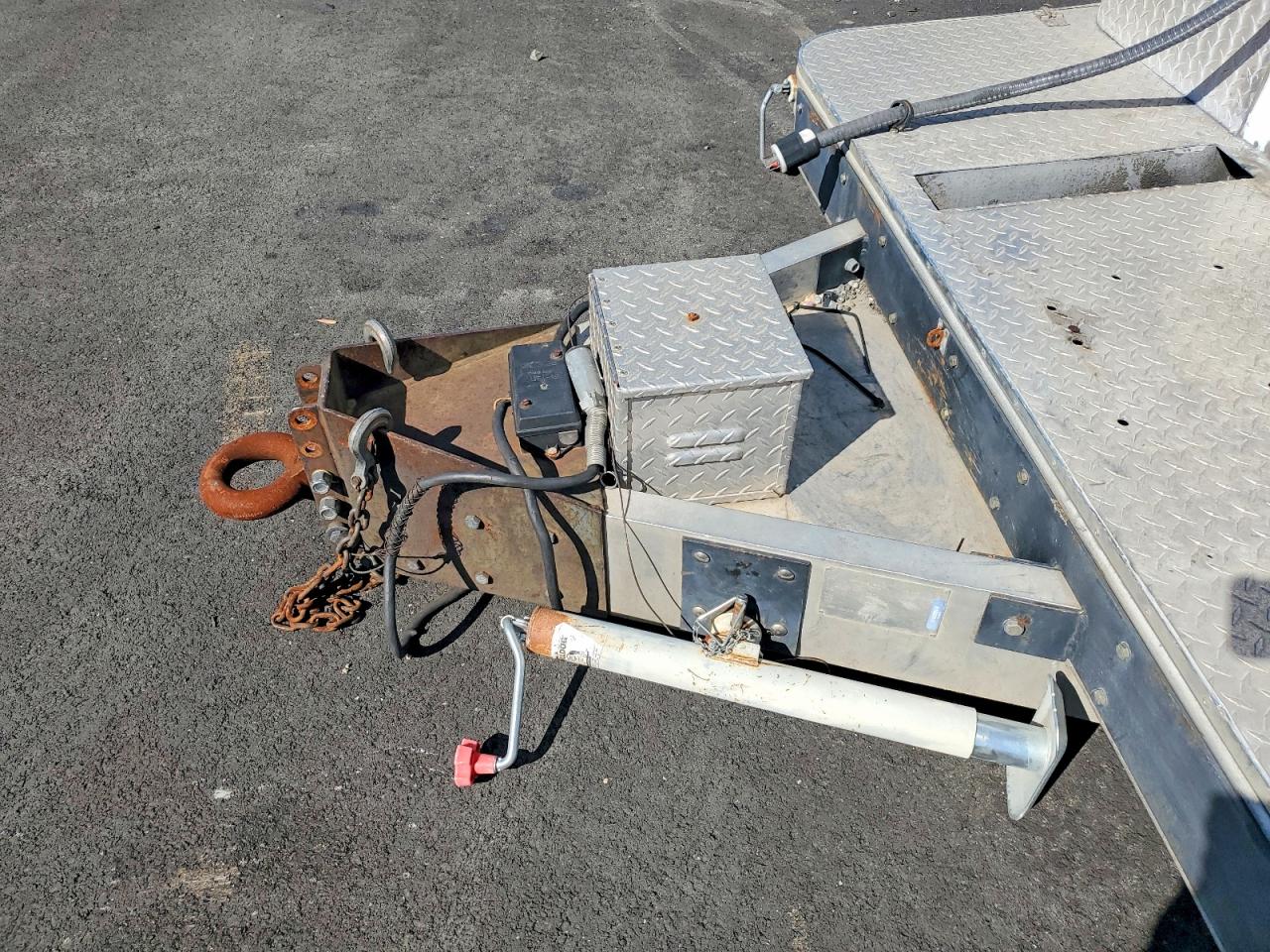 2000 PELSUE FIBER OPTIC SPLICING TRAILER VIN 4FGL01126YC032670 photo 8