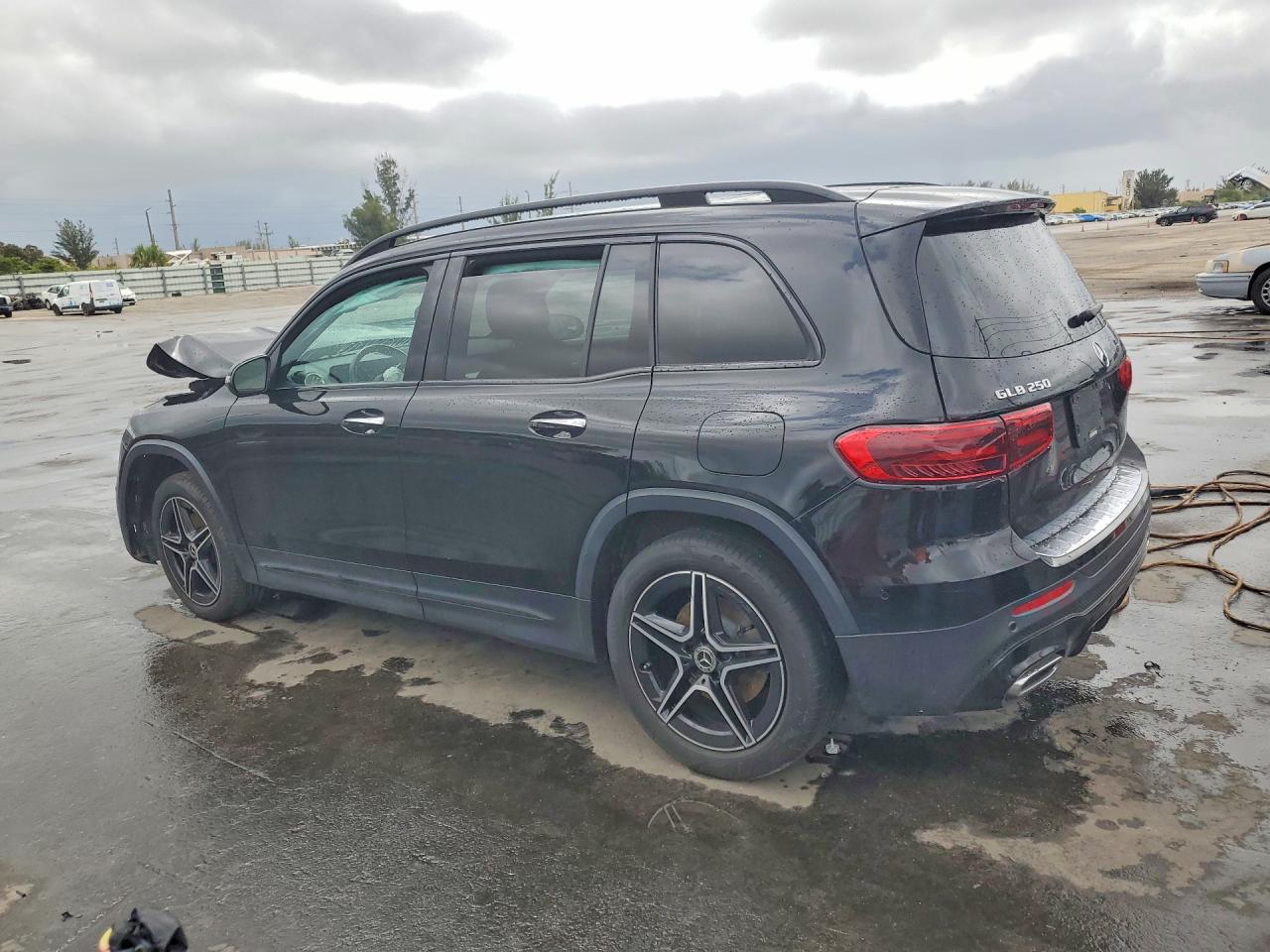 2024 Mercedes-Benz Glb-class VIN W1N4M4GB2RW353654 photo 2