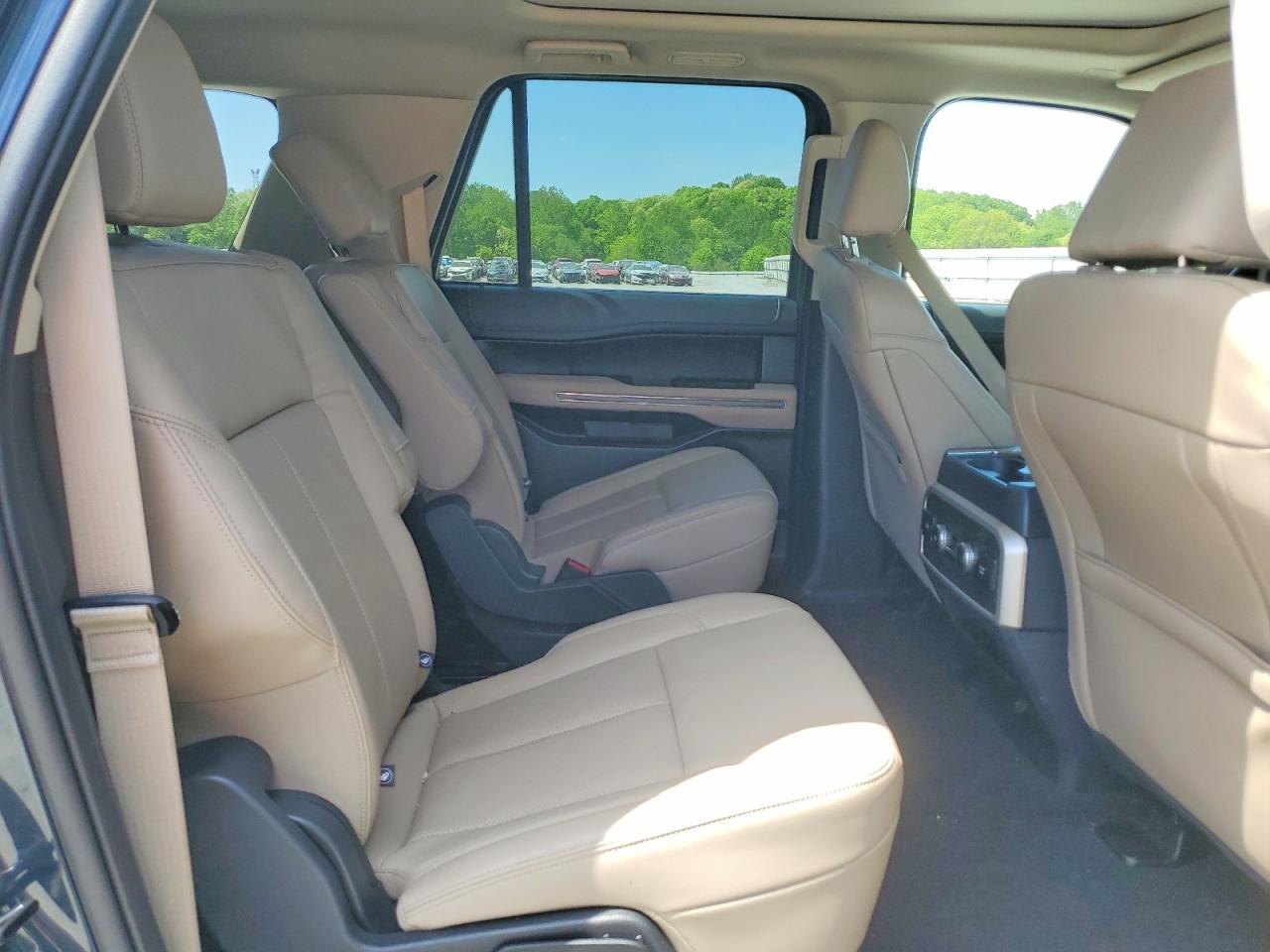2024 Ford Expedition VIN 1FMJK1J84REB10487 photo 11