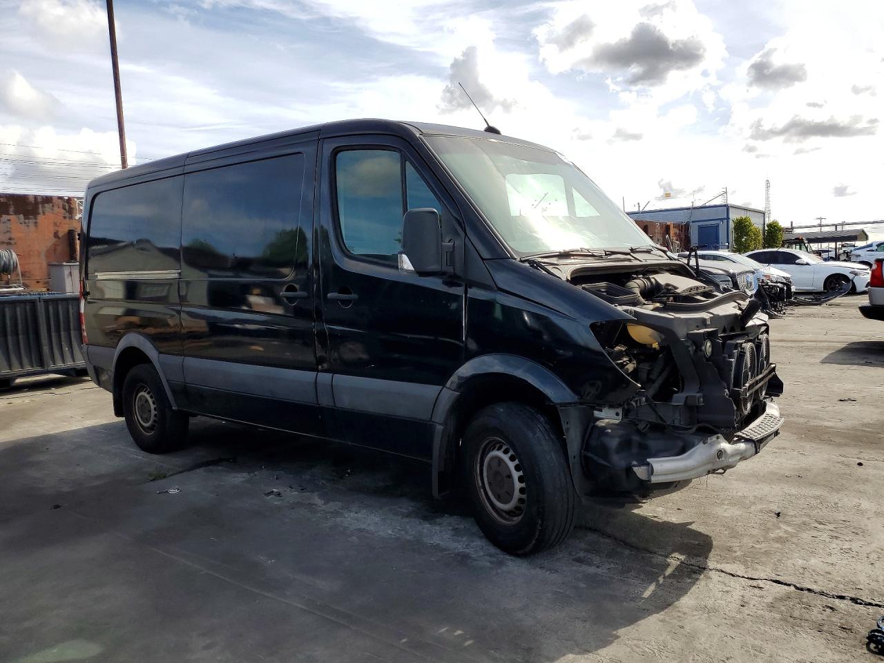 2016 Mercedes-Benz Sprinter VIN WD3PE7DD1GP281632 photo 4