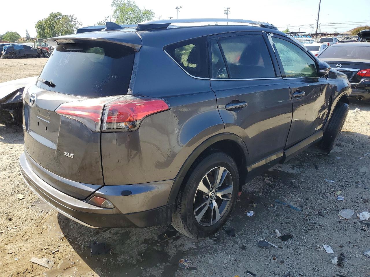 2016 TOYT Rav4 VIN JTMWFREV9GJ092909 photo 3