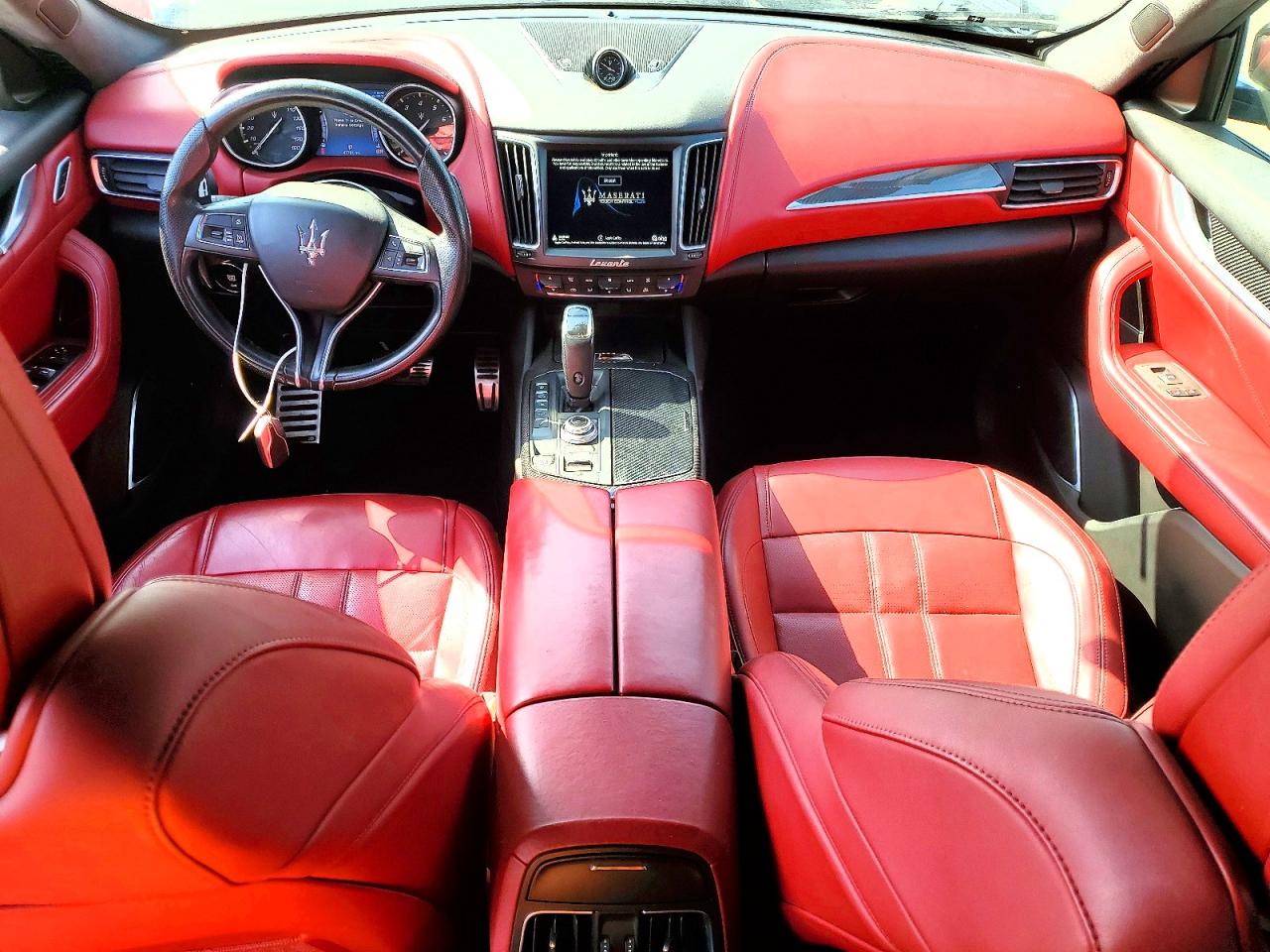 2019 Maserati Levante VIN ZN661YUS0KX323555 photo 8