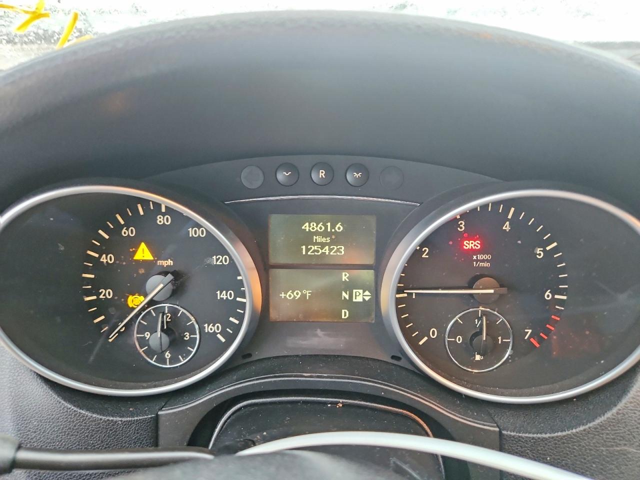 2009 Mercedes-Benz M-class VIN 4JGBB86E89A454035 photo 9