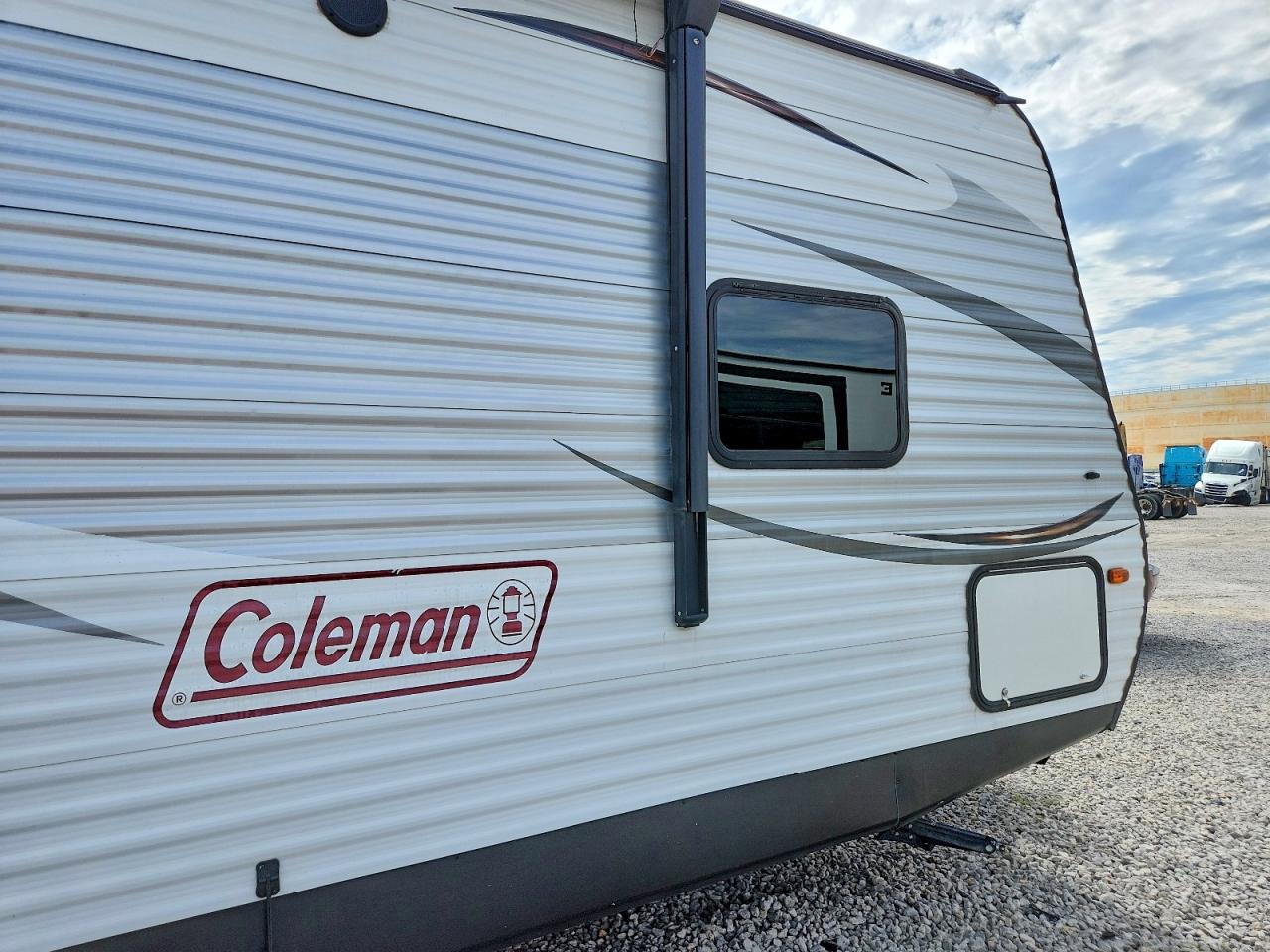 2017 KEYSTONE Coleman VIN 4YDT29622HH932554 photo 5