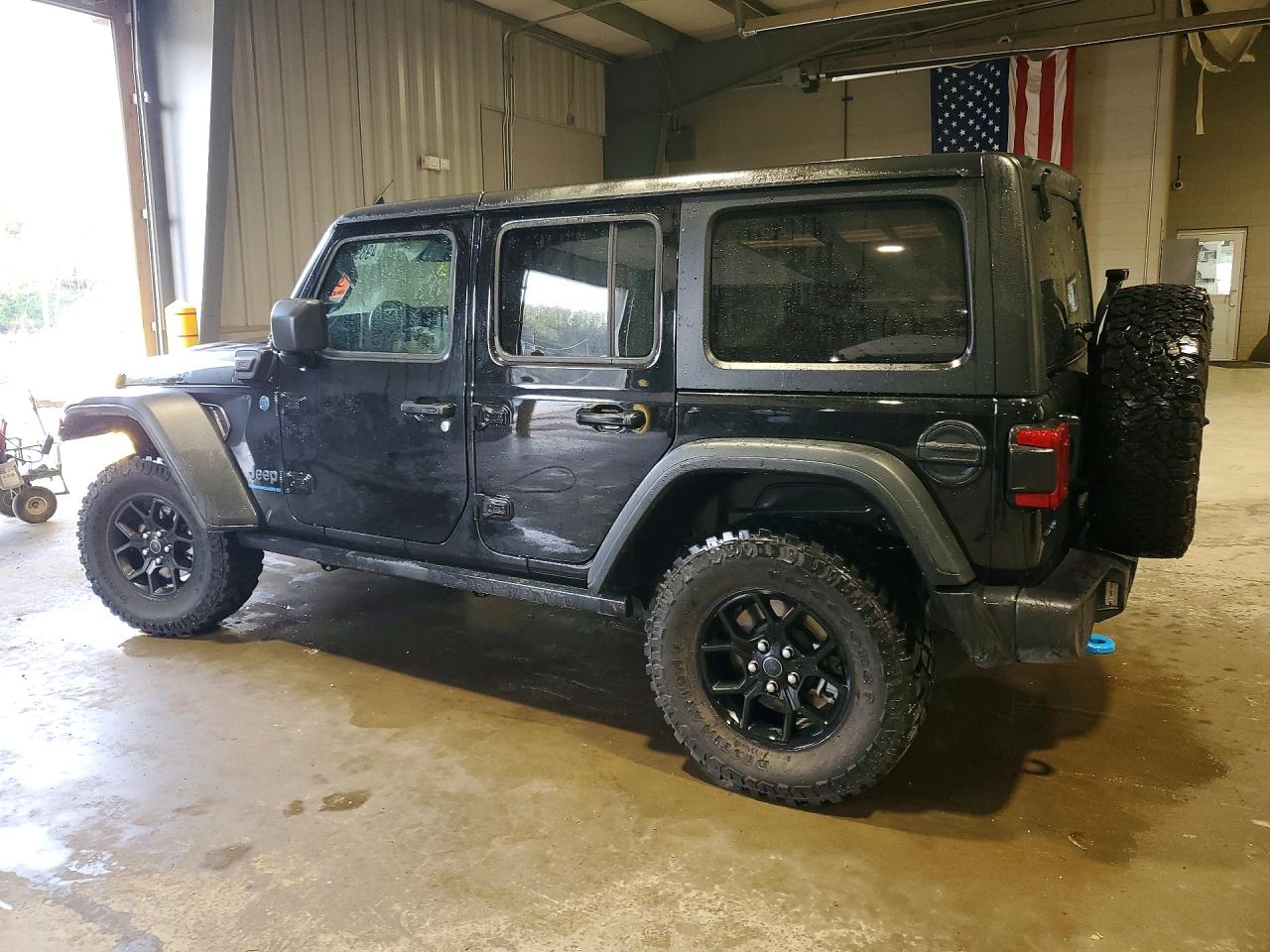 2024 Jeep Wrangler / VIN 1C4RJXN64RW188798 photo 2