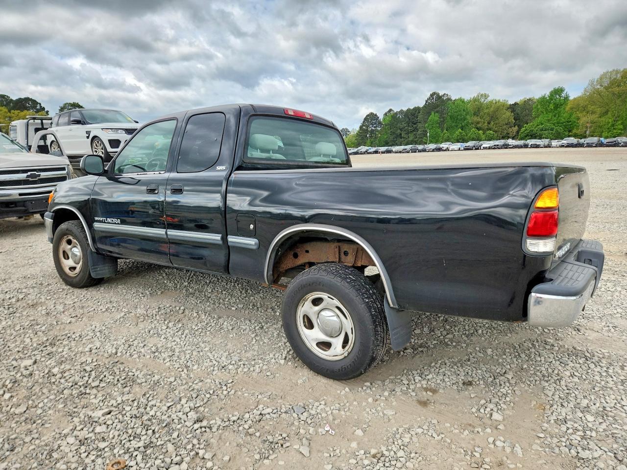 2001 Toyota Tundra VIN 5TBRN34111S141955 photo 2
