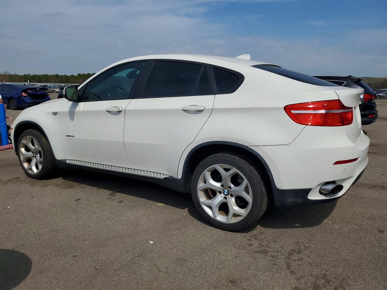 2012 BMW X6 VIN 5UXFG2C5XCL781698 photo 2