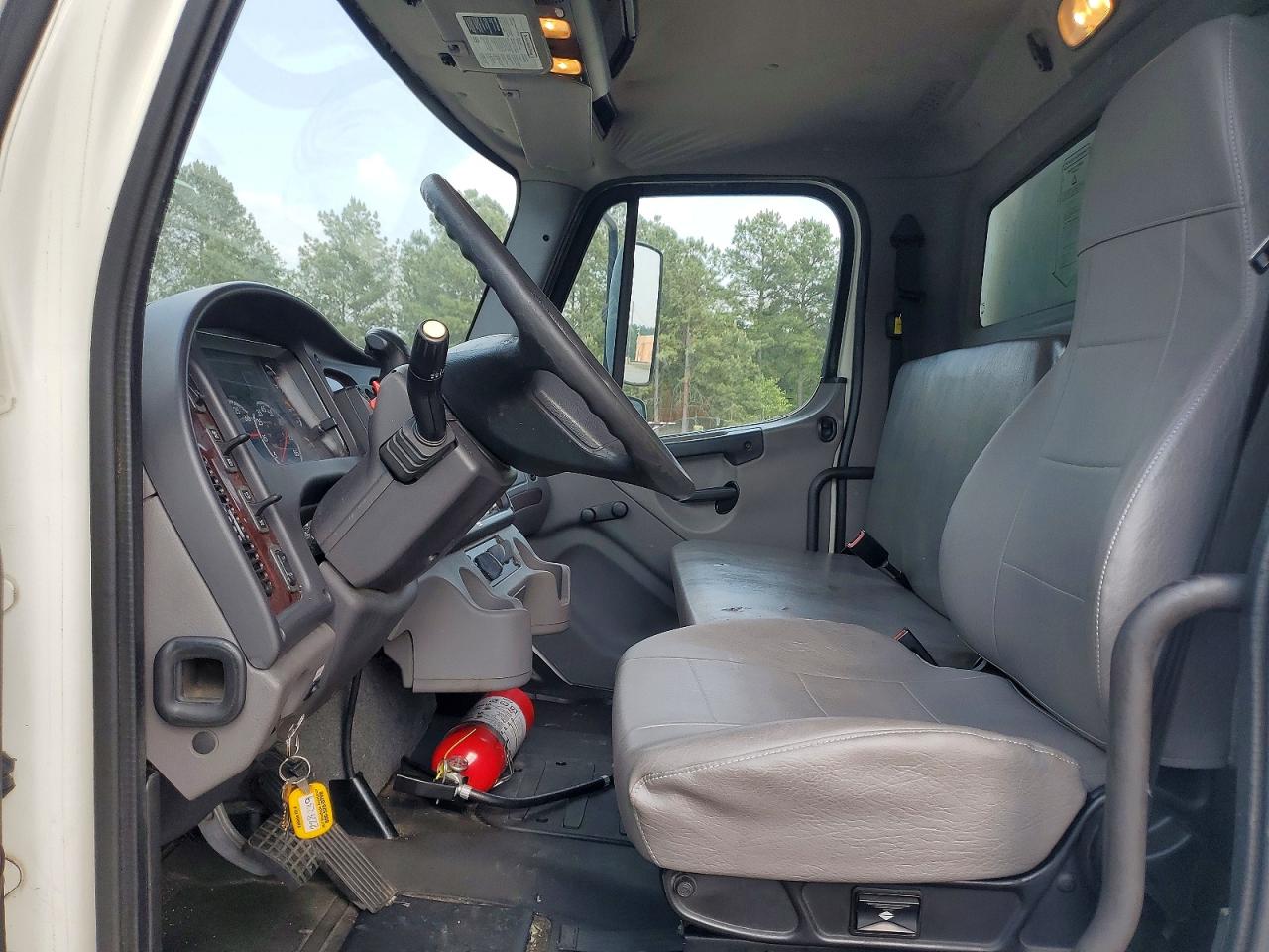2019 FREIGHTLINER All other VIN 3ALACWFC5KDKT2155 photo 7