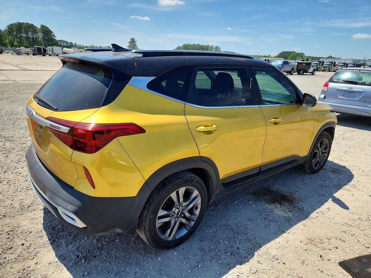 2022 Kia Seltos VIN KNDEU2AA7N7314465 photo 3