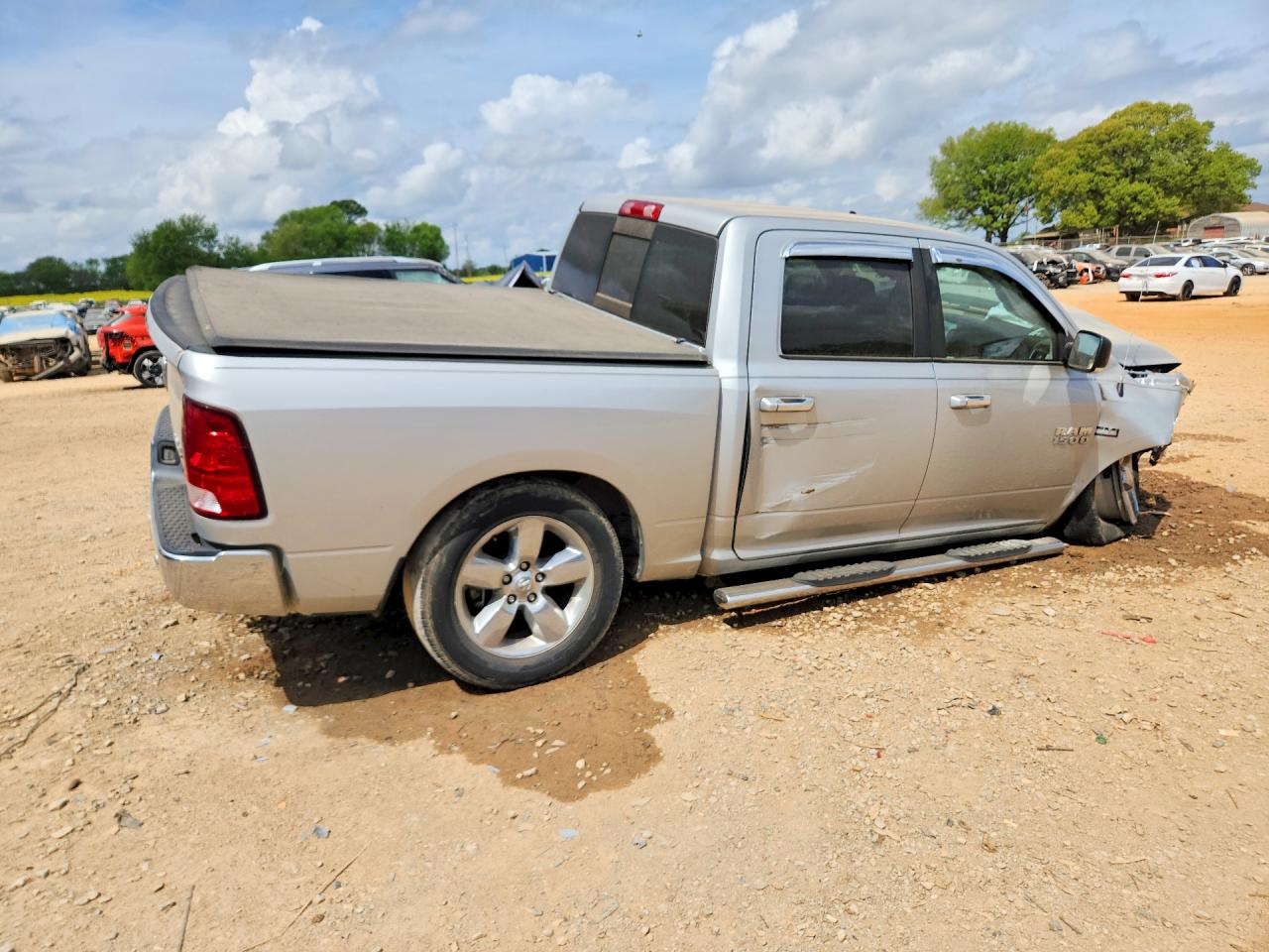 2018 RAM 1500 VIN 3C6RR7LT5JG171584 photo 3