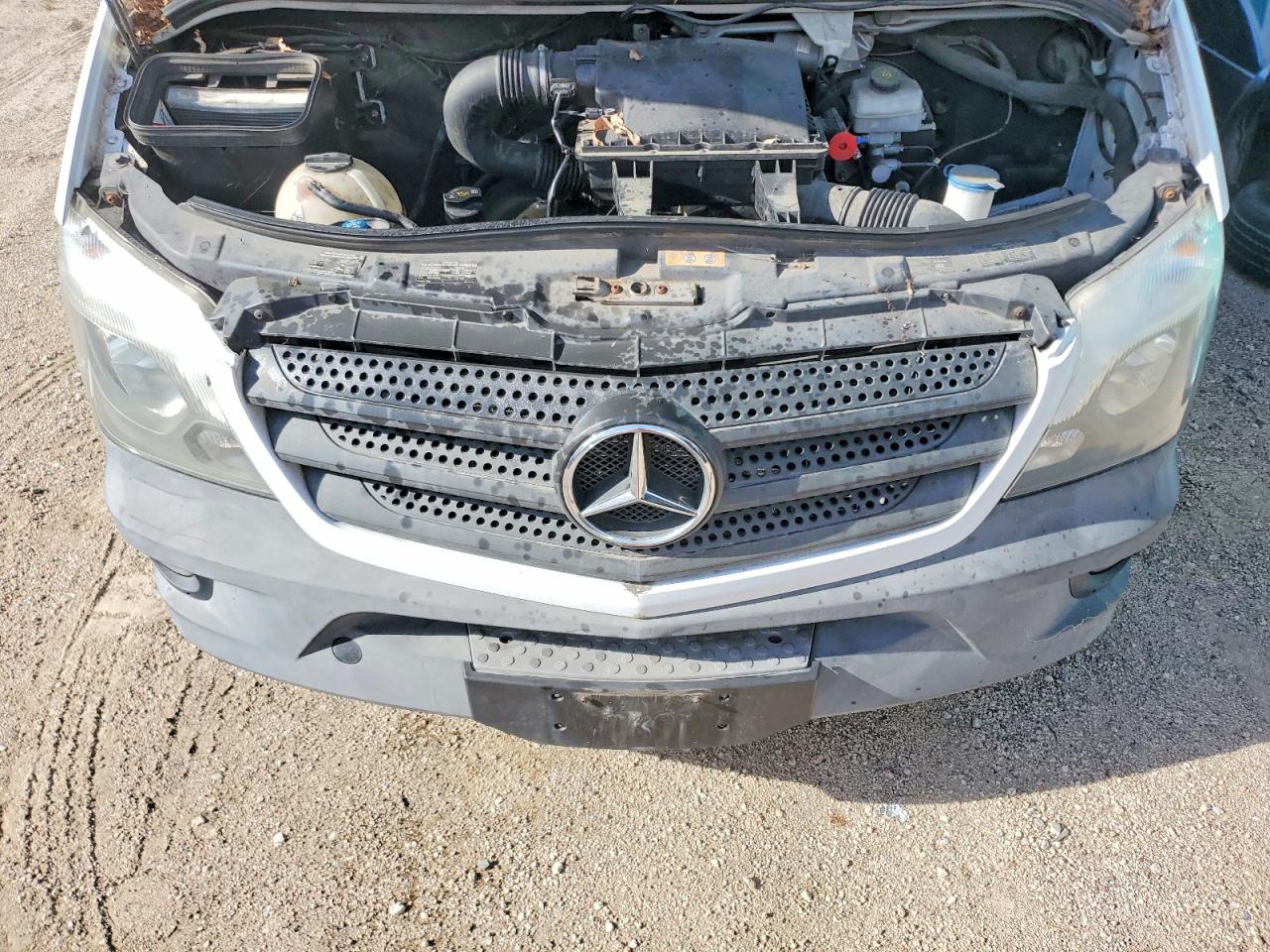 2016 Mercedes-Benz Sprinter VIN WD3PE8CD4GP330085 photo 12