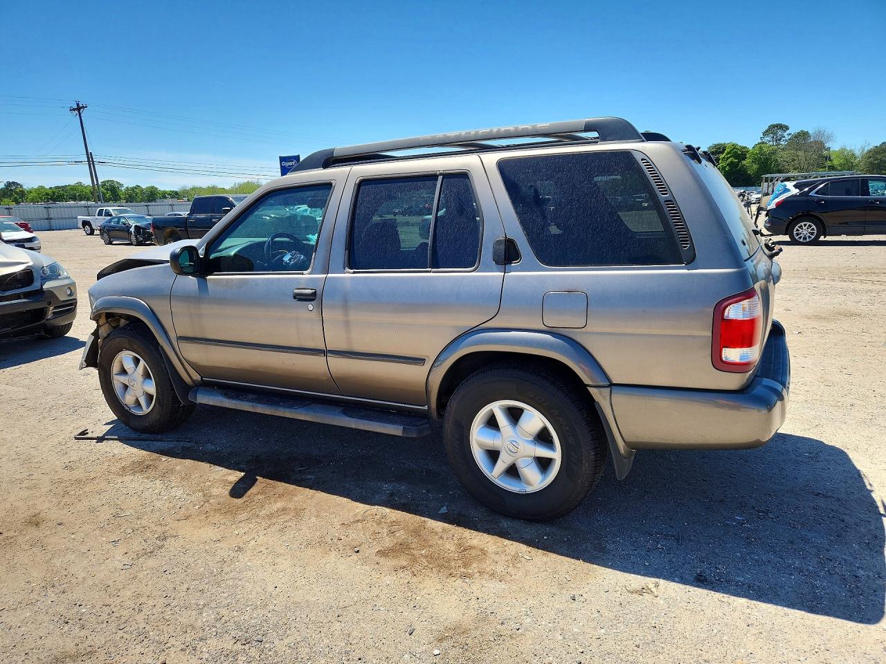 2002 Nissan Pathfinder VIN JN8DR09Y72W720142 photo 2