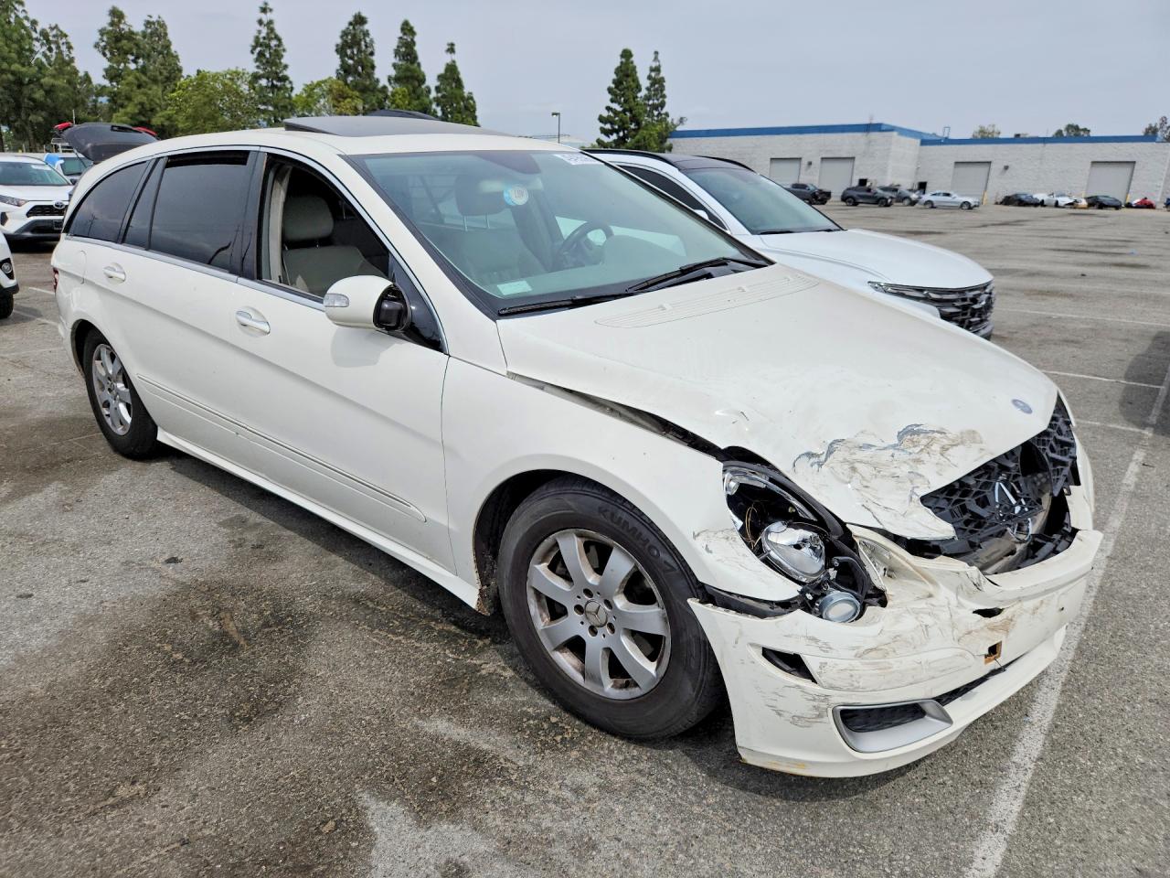 2006 Mercedes-Benz E-class VIN 4JGCB65E26A008856 photo 4