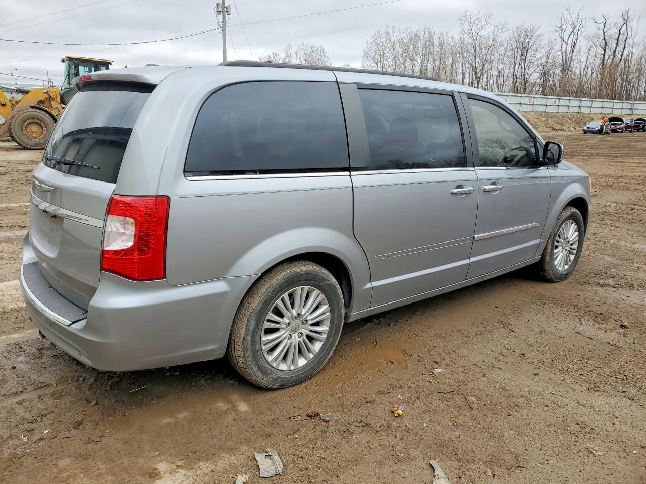 2013 Chrysler Minivan VIN 2C4RC1CG0DR659768 photo 3