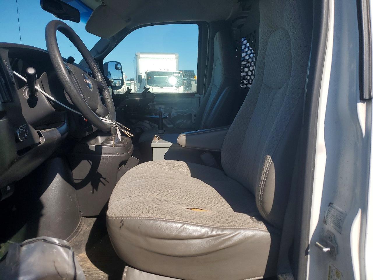 2008 GMC Savana VIN 1GTGG25CX81183132 photo 7