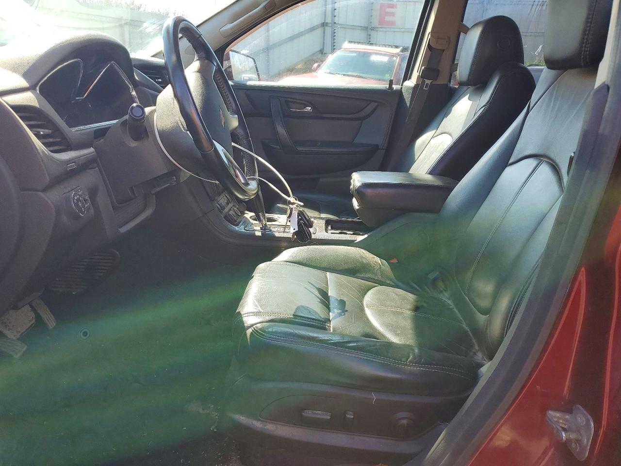 2015 Chevrolet Traverse VIN 1GNKVHKD2FJ382602 photo 7