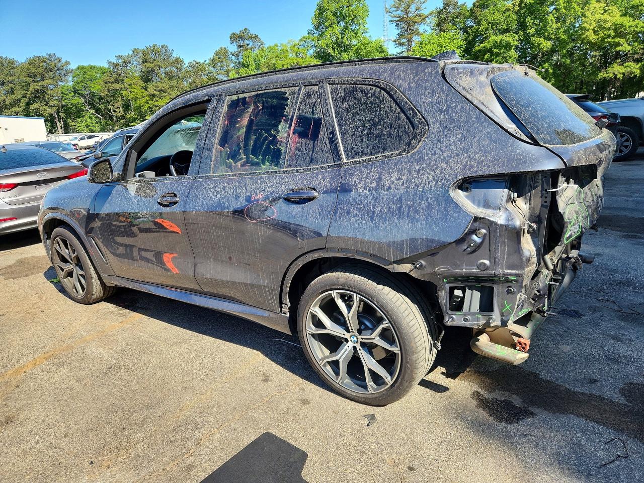 2020 BMW X5 VIN 5UXCR6C05L9C95020 photo 2