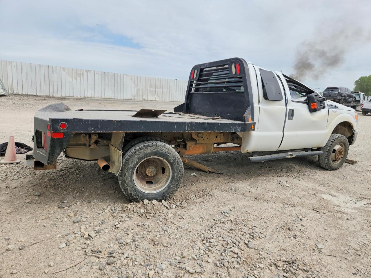 2015 Ford F350 VIN 1FD8X3H62FEC79676 photo 3
