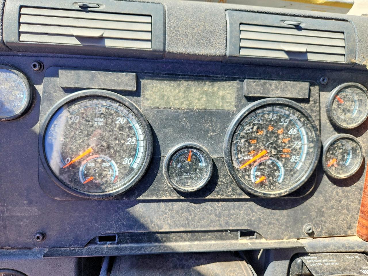 2019 FREIGHTLINER All other VIN 3AKJGLDR1KSJL3925 photo 8