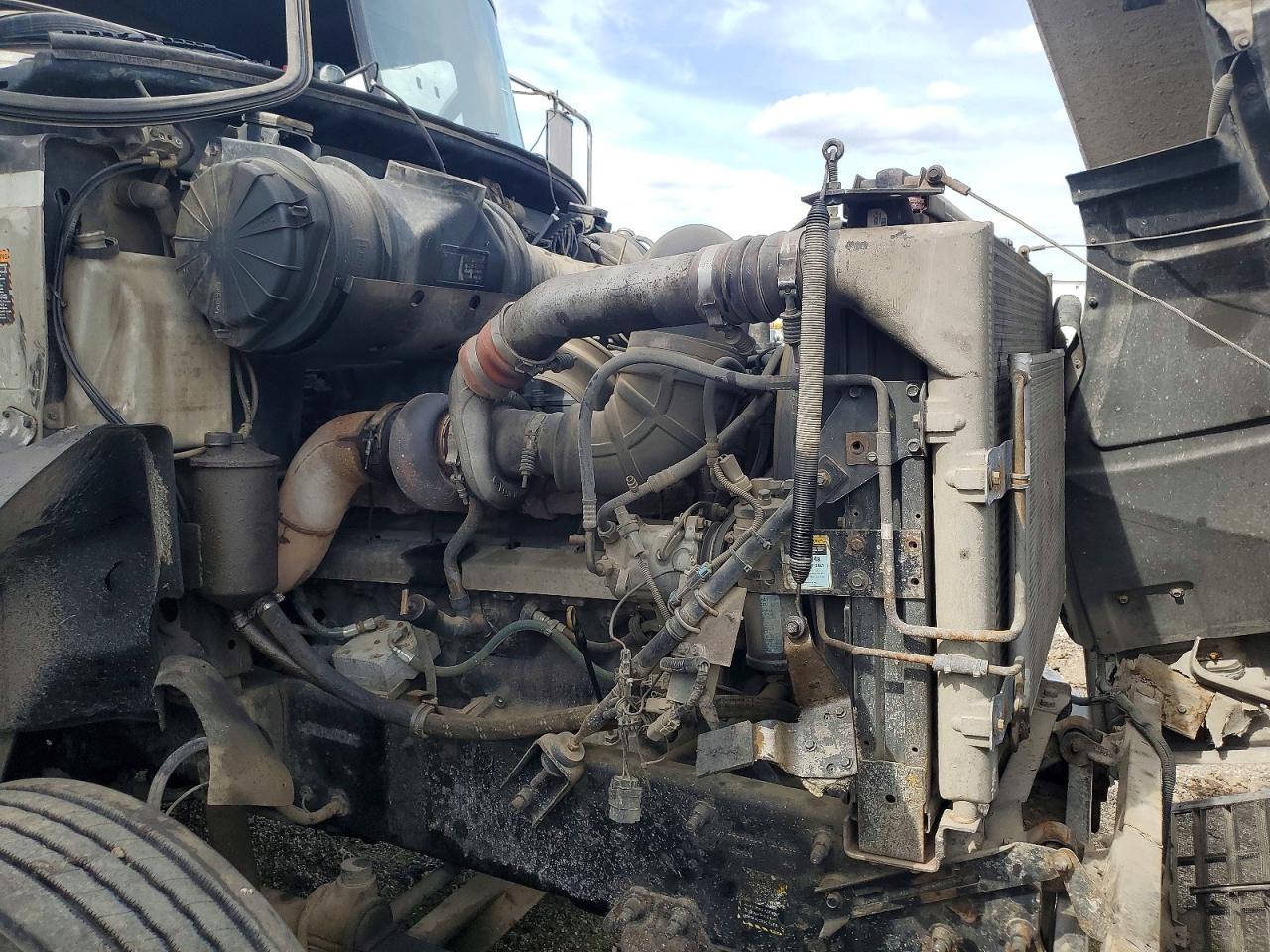 2001 MACK All other VIN 1M1AA13YX1W141536 photo 7
