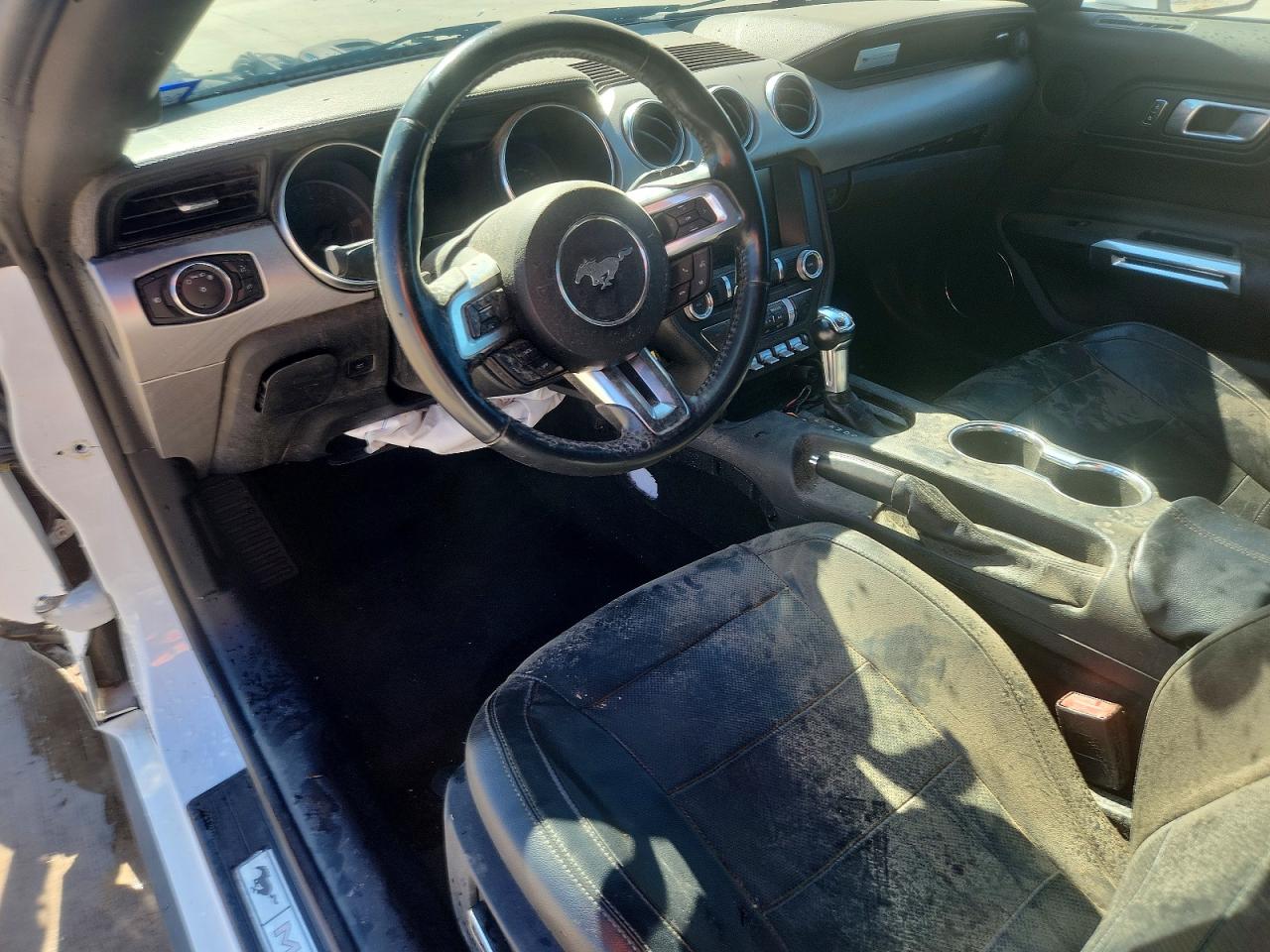 2018 FORD All models VIN 1FATP8UHXJ5110202 photo 8