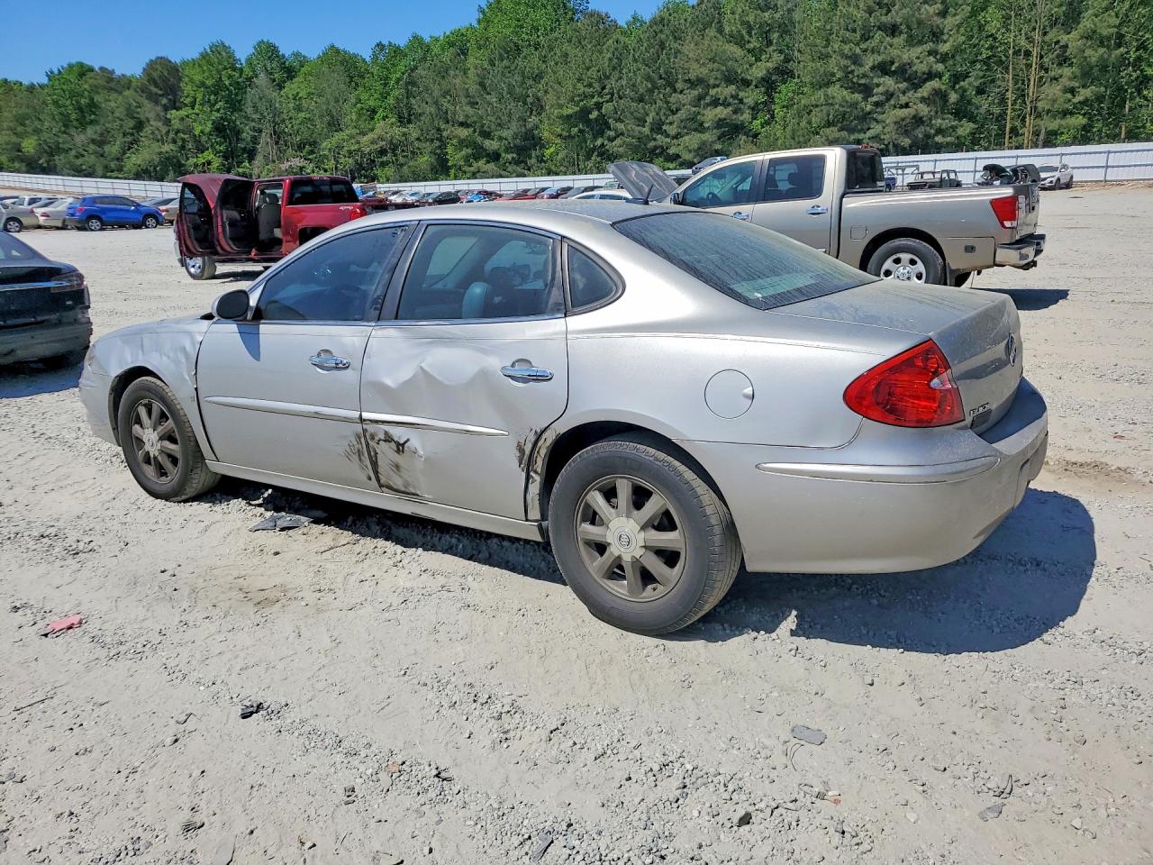 2007 Buick Lacrosse VIN 2G4WD582771230307 photo 2
