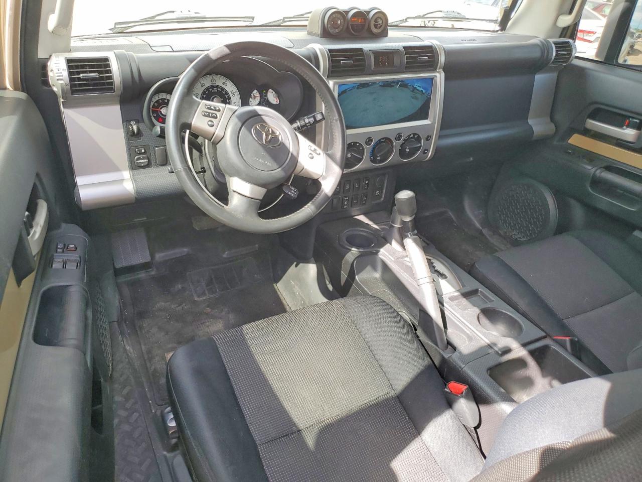 2011 Toyota Fj cruiser VIN JTEBU4BF0BK104156 photo 8