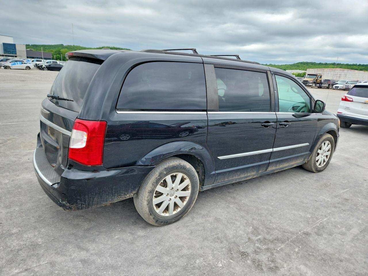 2015 Chrysler Minivan VIN 2C4RC1BG8FR578716 photo 3