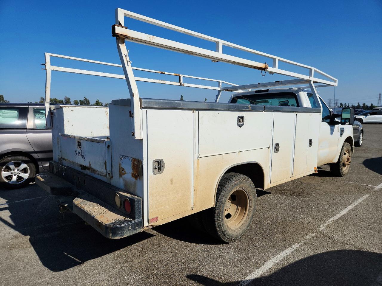 2008 Ford F350 VIN 1FDWF36518EA18952 photo 3