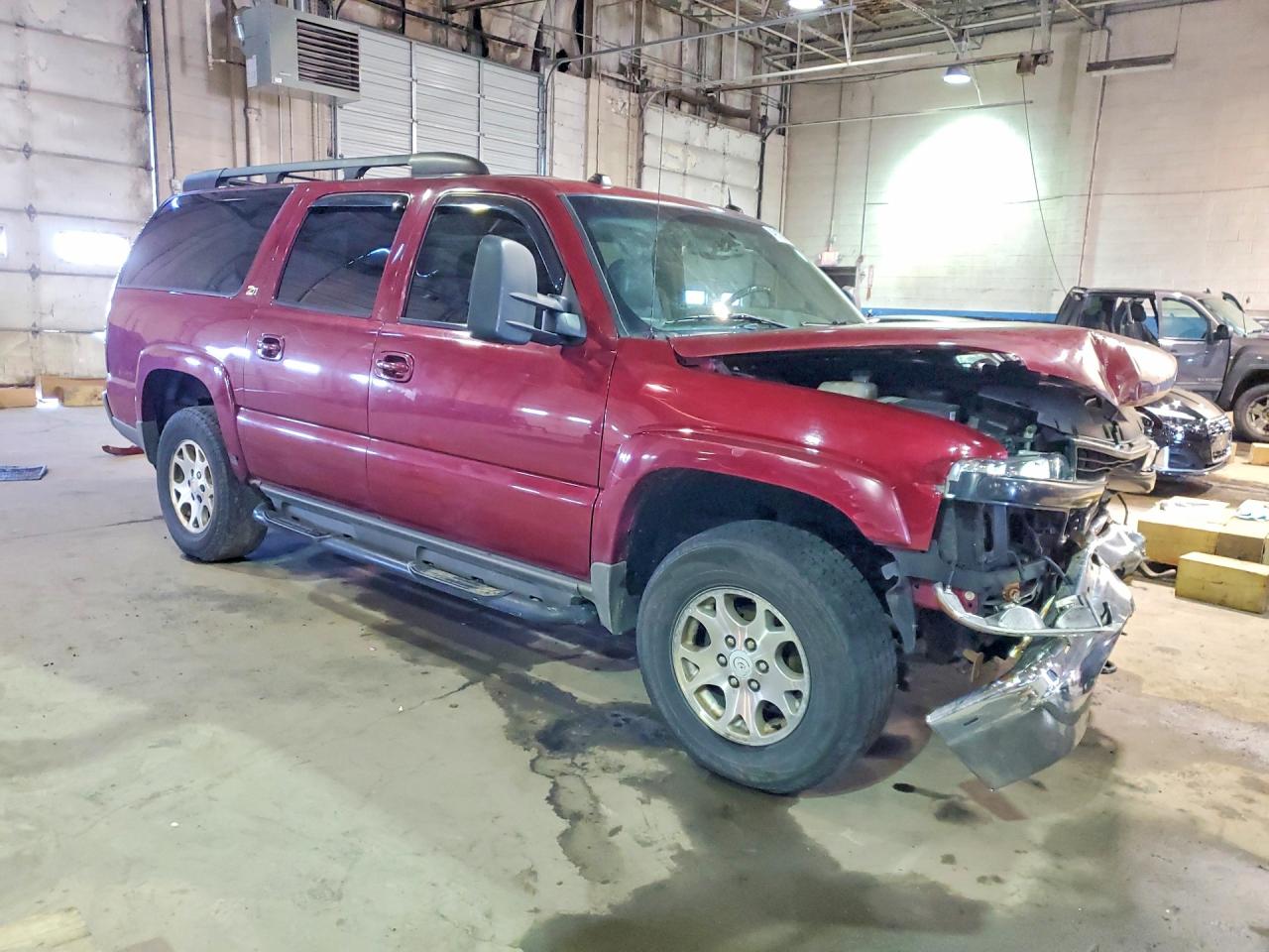2004 Chevrolet Suburban VIN 3GNFK16Z84G233407 photo 4