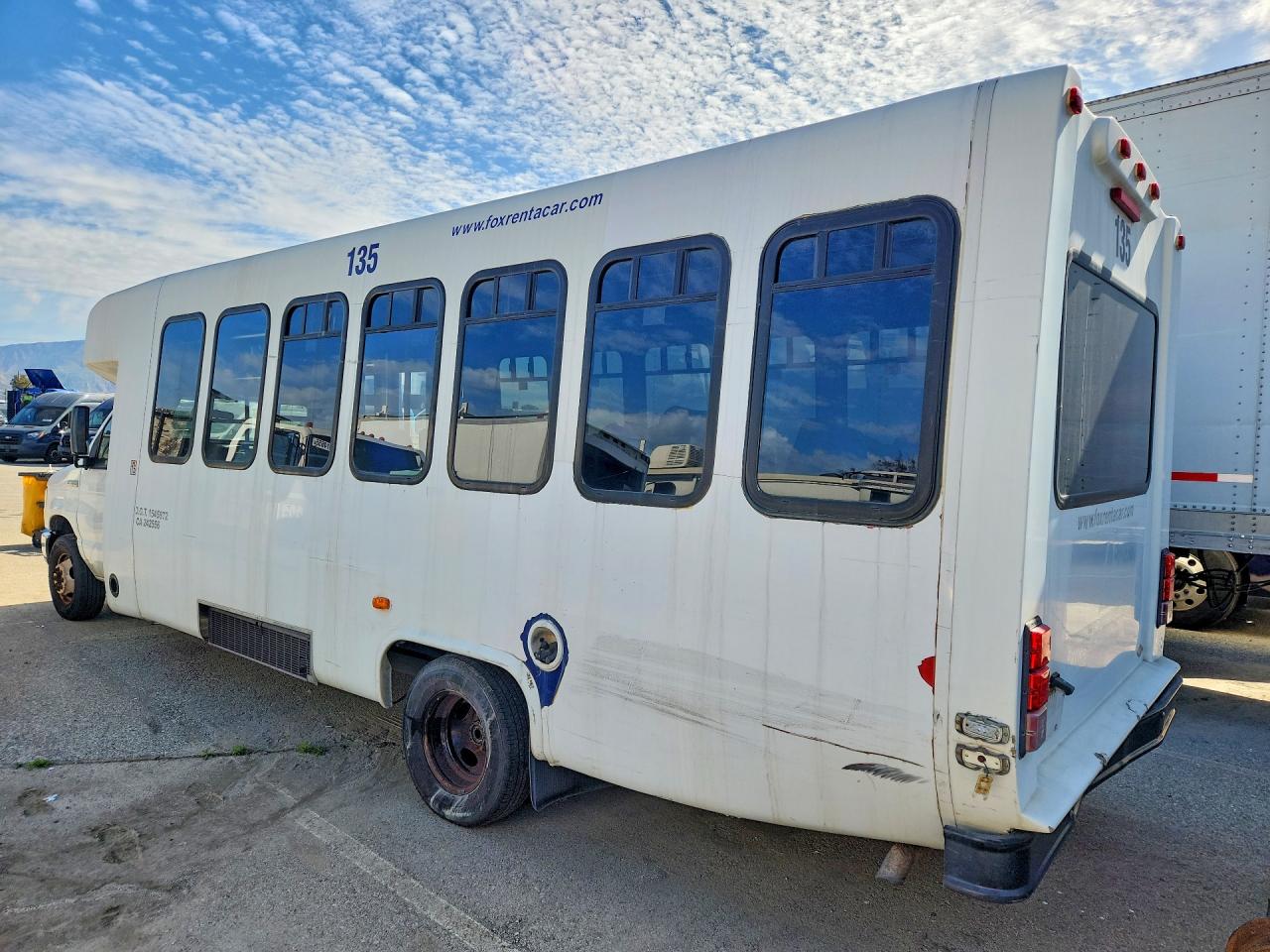 2016 Ford Econoline VIN 1FDFE4FS1GDC08351 photo 2