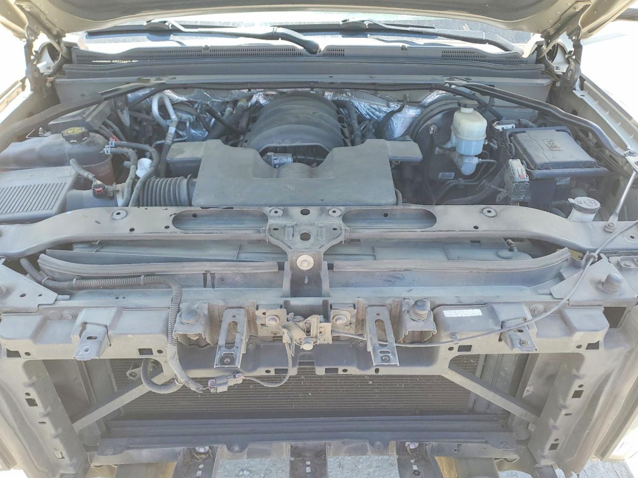 2015 Chevrolet Suburban VIN 1GNSKJKC5FR611024 photo 12