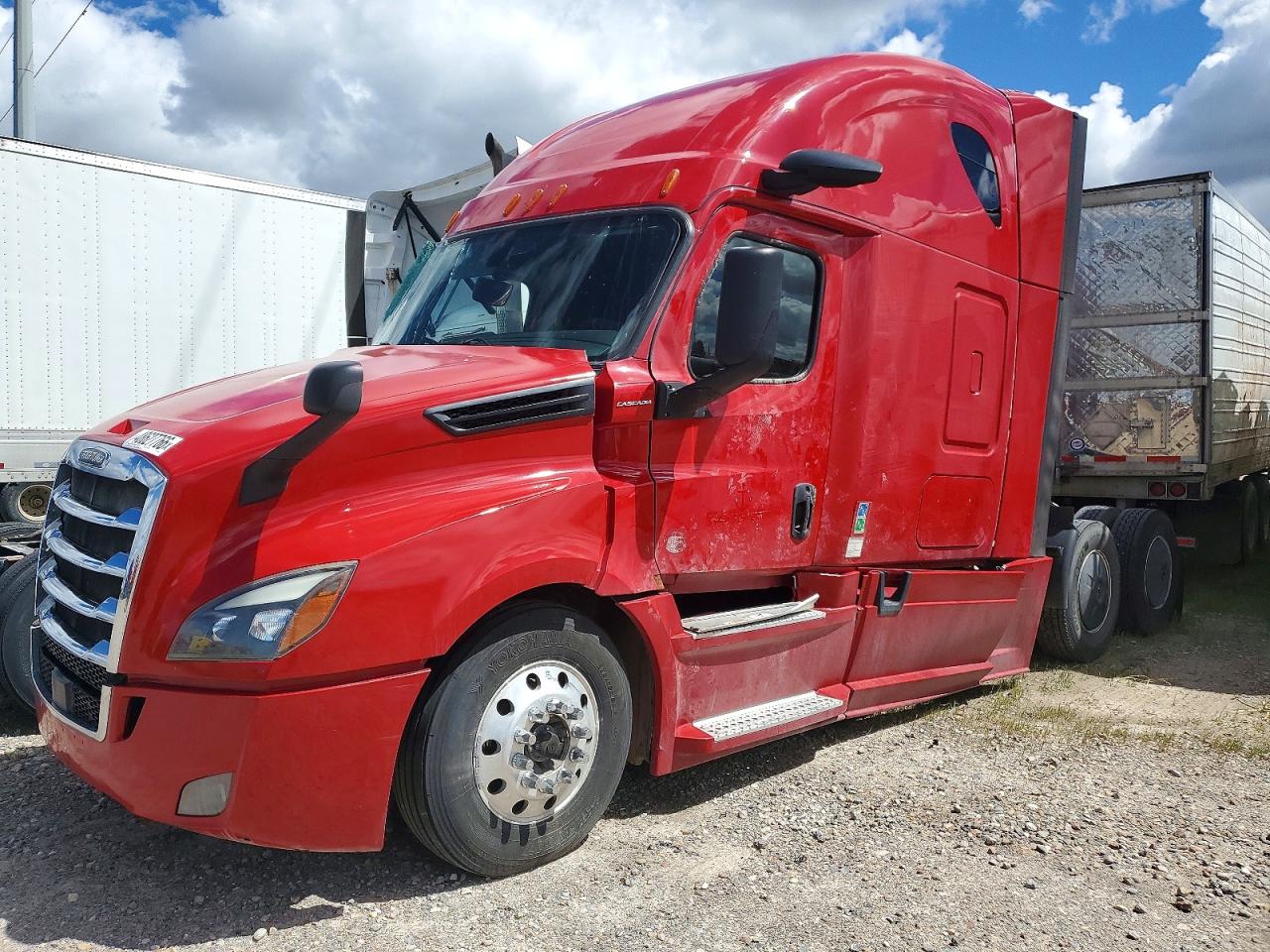 2020 FREIGHTLINER All other VIN 3AKJHHDR7LSLM4929 photo 2