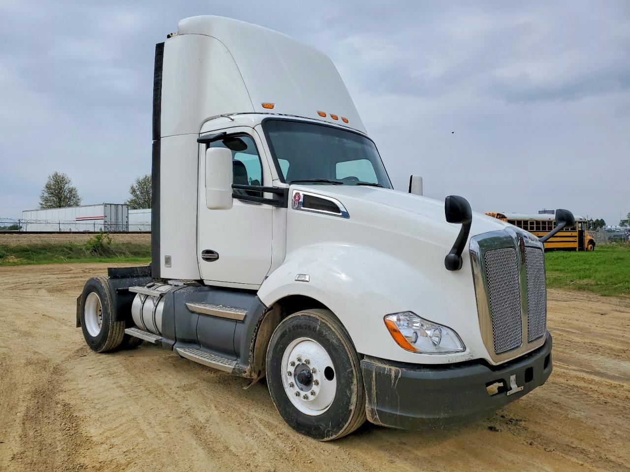 2018 KENWORTH All other VIN 1XKYA48X9JJ204353 photo 1