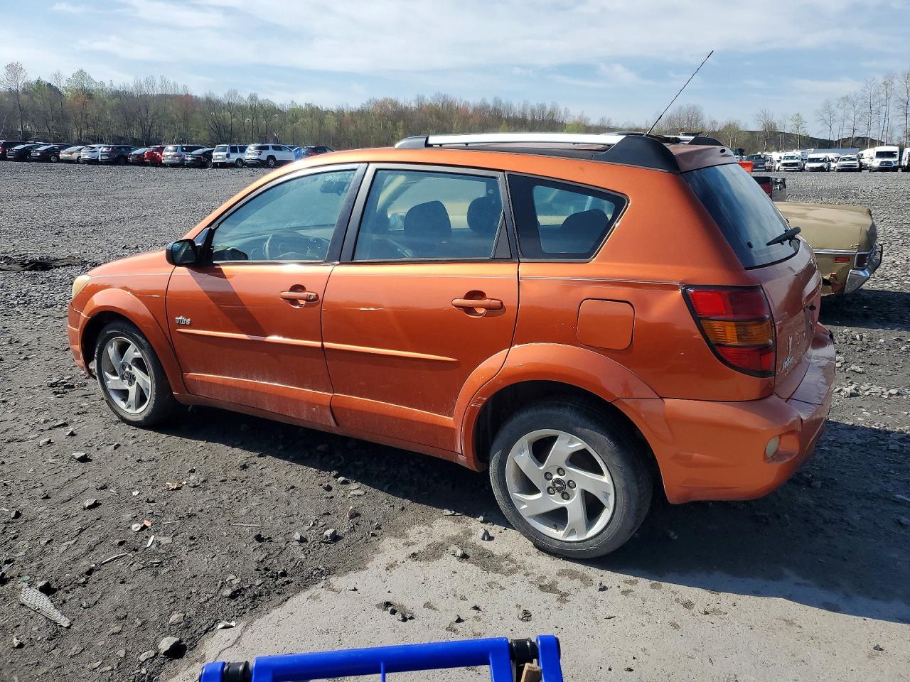 2004 Pontiac Vibe VIN 5Y2SM64844Z401388 photo 2