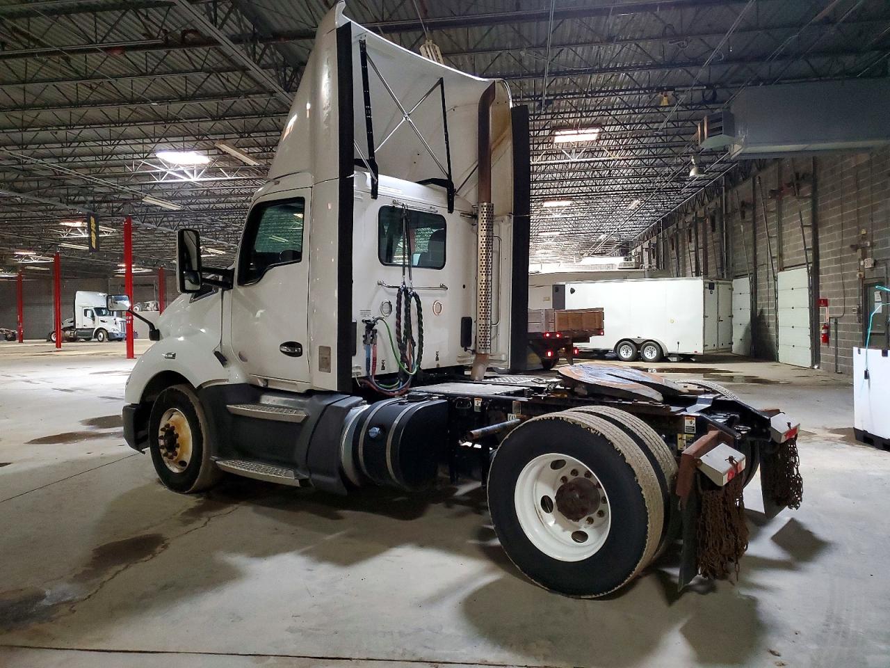 2018 KENWORTH All other VIN 1XKYA48X7JJ204352 photo 3