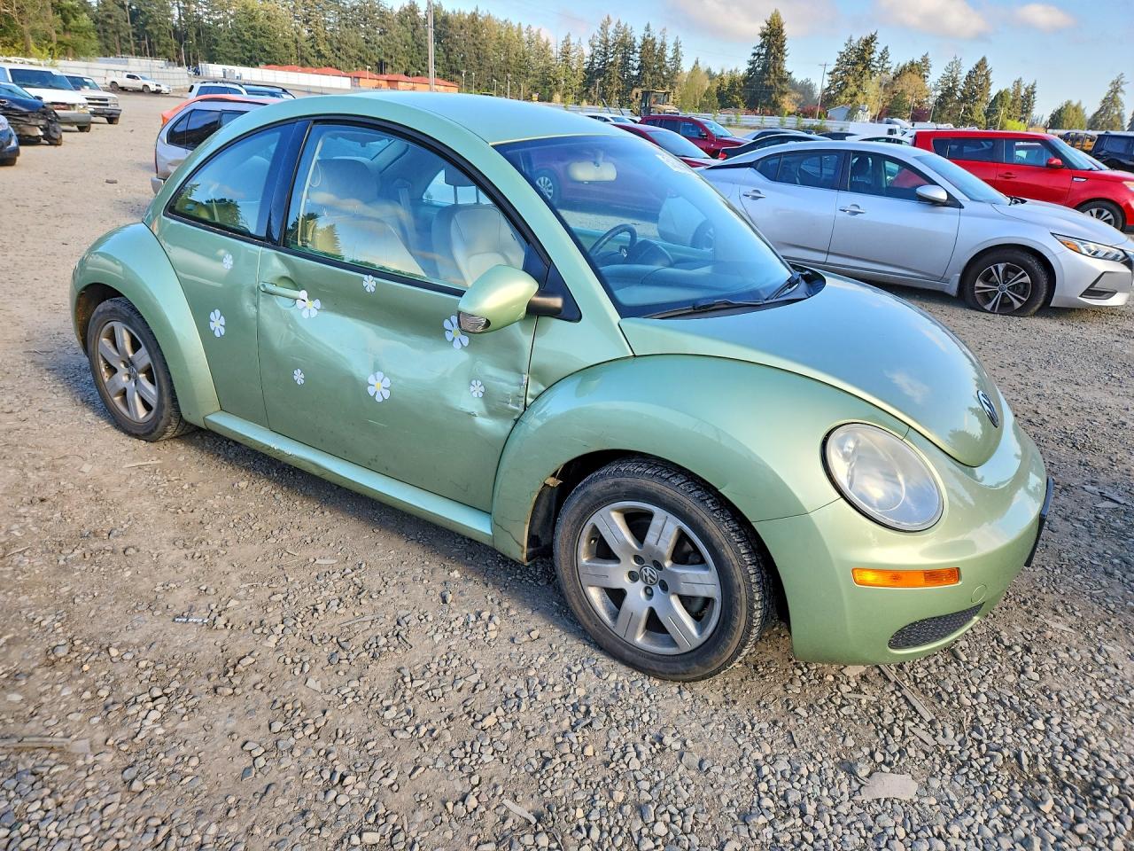 2007 Volkswagen Beetle VIN 3VWPW31C87M511144 photo 4