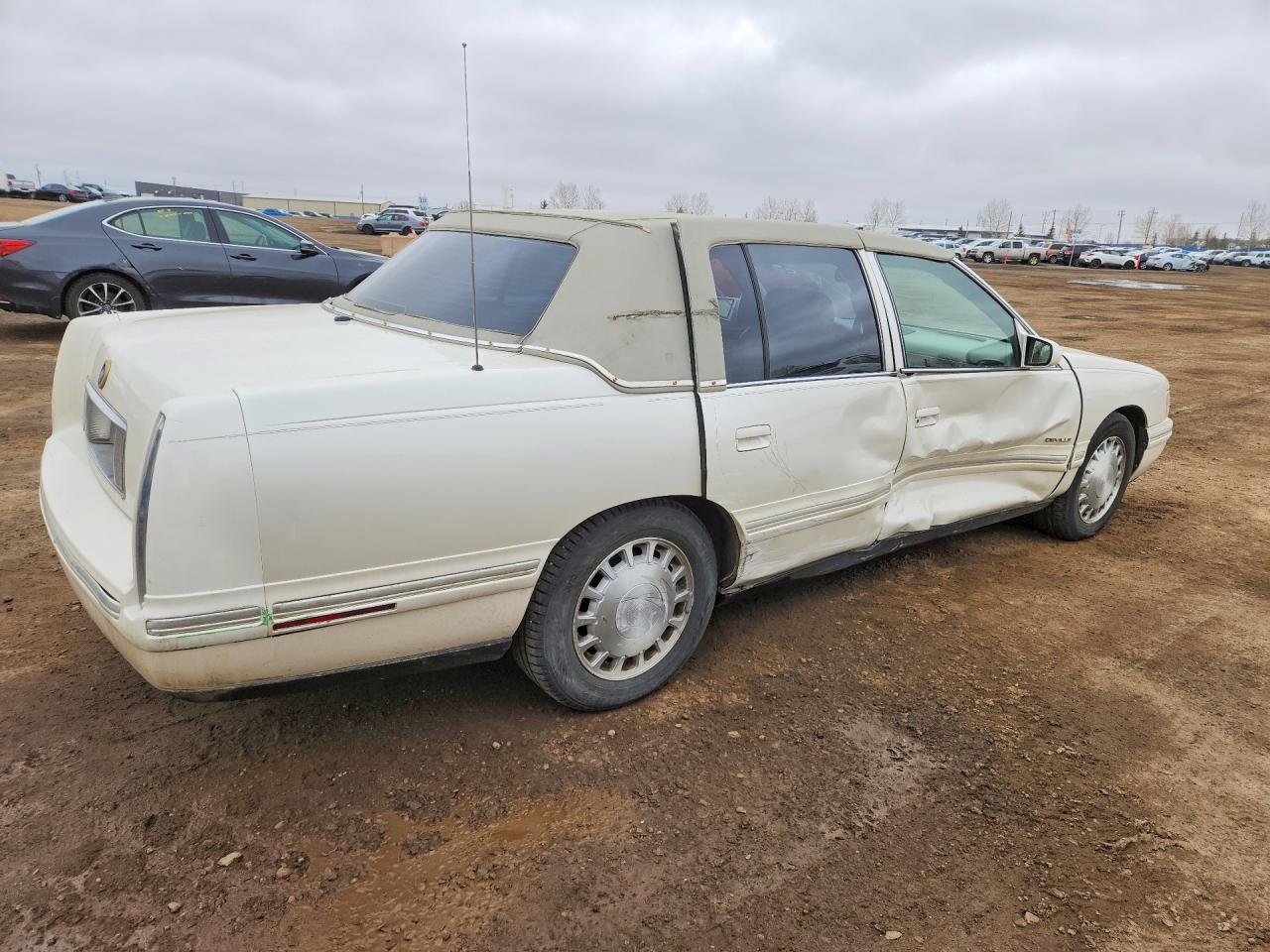 1997 Cadillac Deville VIN 1G6KD52YXVU218172 photo 3
