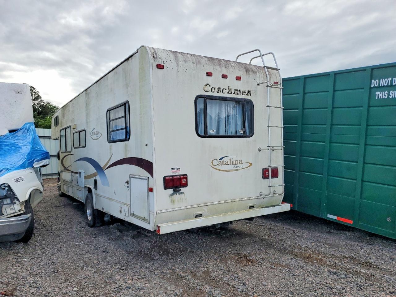 2002 COACHMEN All models VIN 1FDXE45SX2HB75504 photo 3