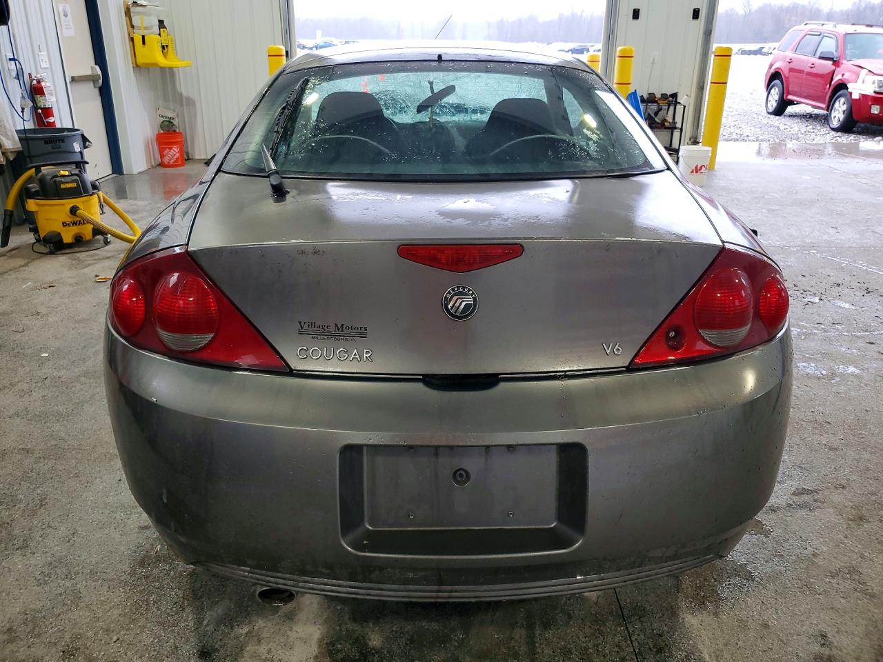 2001 Mercury Cougar VIN 1ZWFT61L815616197 photo 6