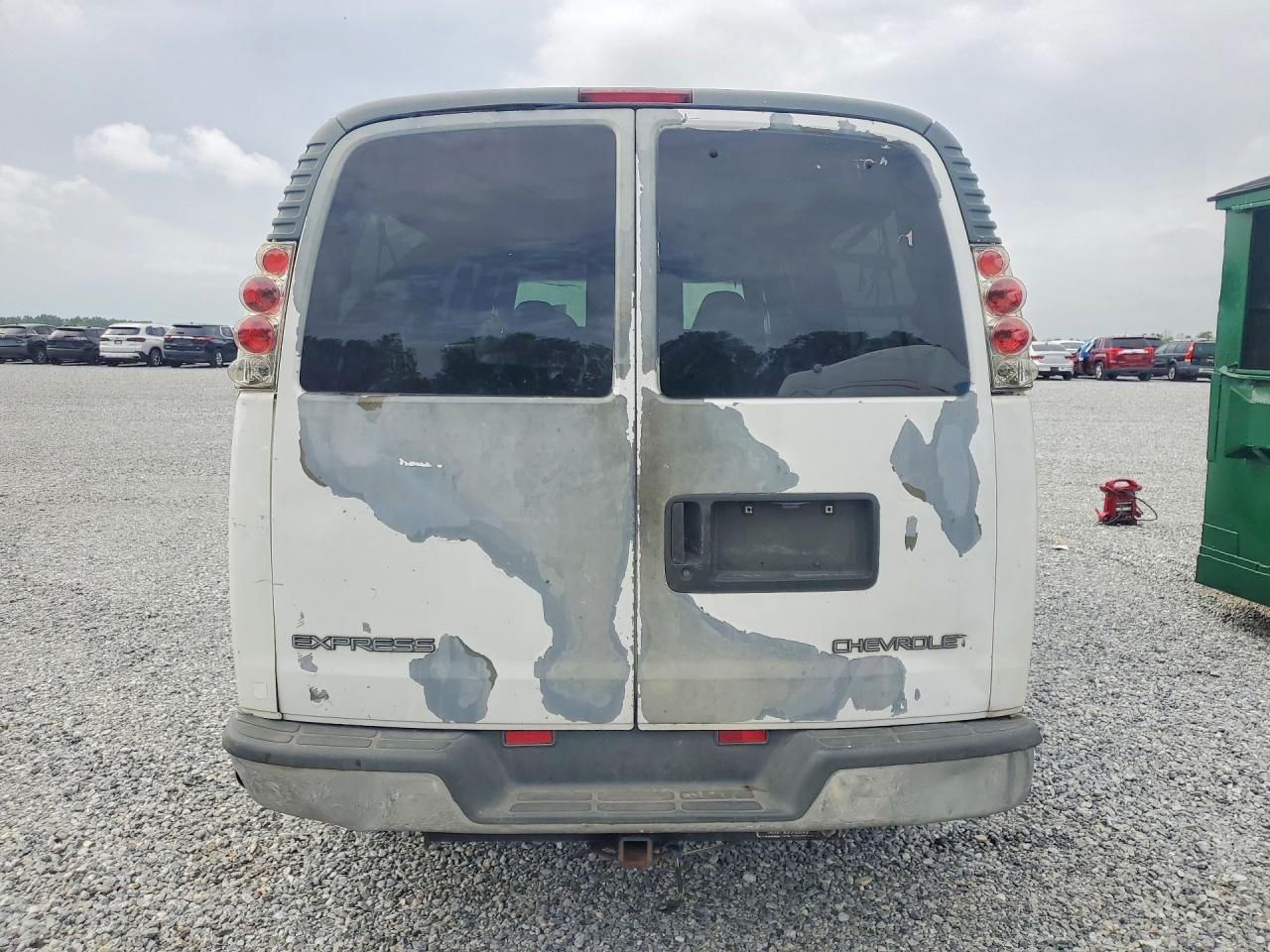 2002 CHEVROLET Express VIN 1GAHG39RX21102543 photo 6