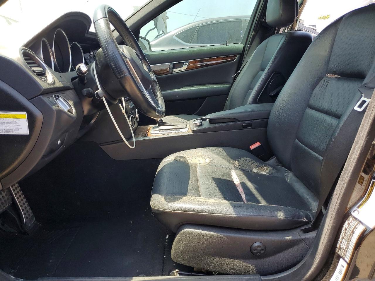 2014 Mercedes-Benz C class VIN WDDGF4HB3EG249441 photo 7